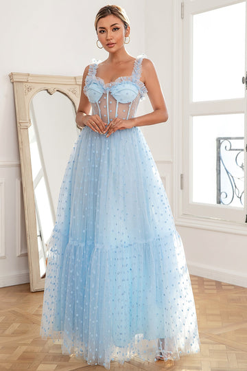 Robe de bal en tulle bleu ciel à pois